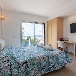 Antares Rooms And Suites